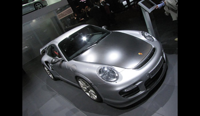 The Porsche 911 GT2 RS 2010 3